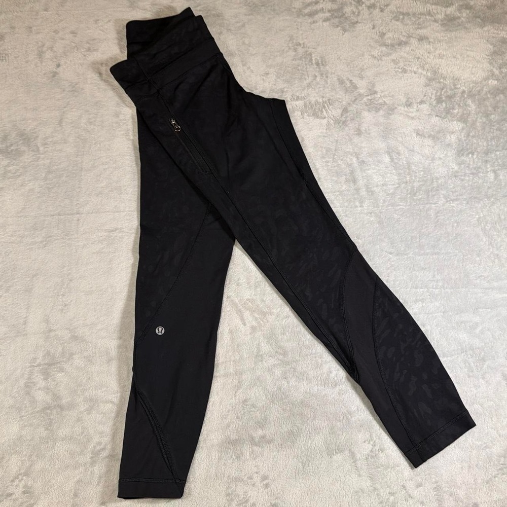Lululemon Inspire Tight II Camo Running Leggings | Black | Size 6
